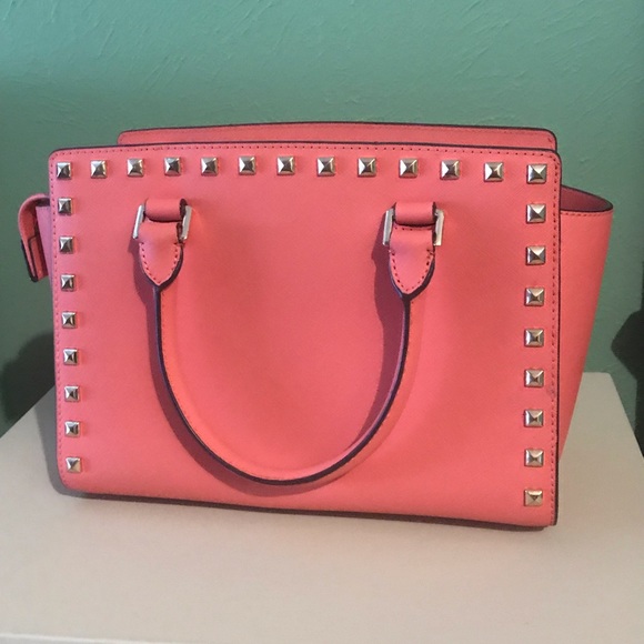 Michael Kors Selma Medium Studded Saffiano - Picture 3 of 5